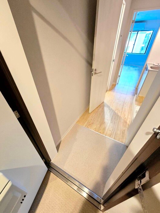 物件内観写真22　(玄関)