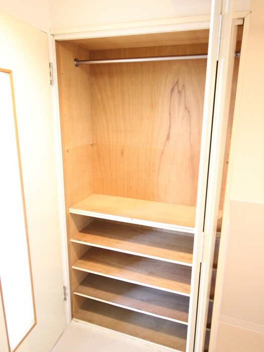 物件内観写真15　(収納)