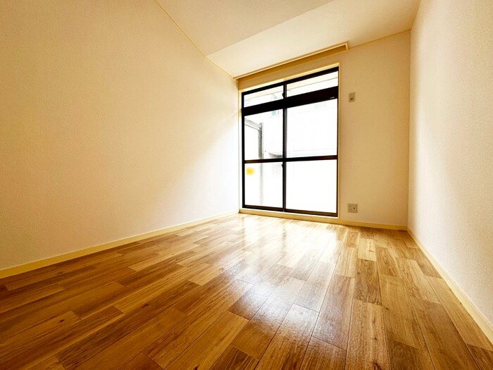 物件内観写真8　(居室)