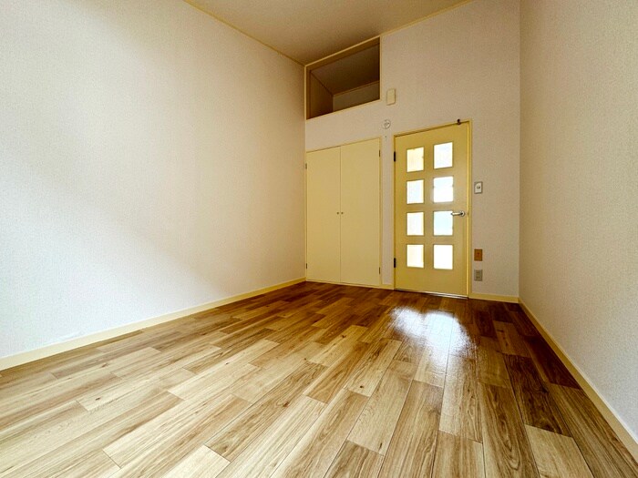 物件内観写真9　(居室)