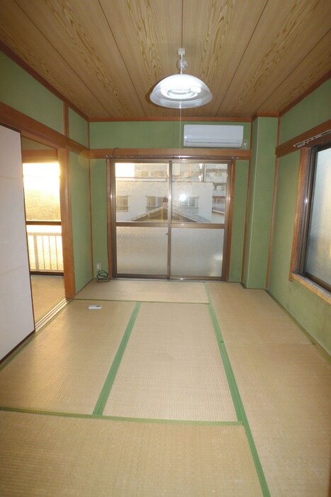 物件内観写真4　(居室)