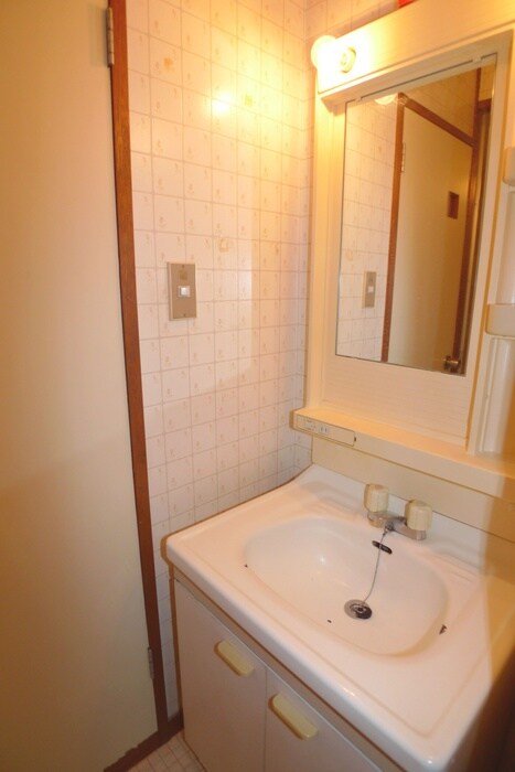 物件内観写真7　(洗面)