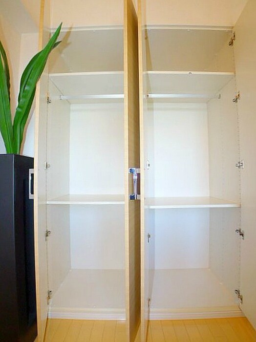 物件内観写真10　(収納)