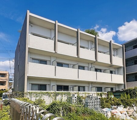 プチ・シェル外観写真