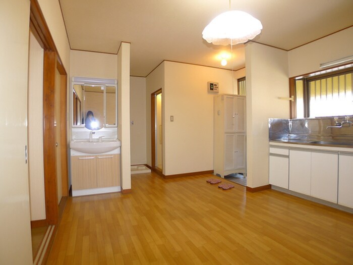 物件内観写真8　(内観写真)