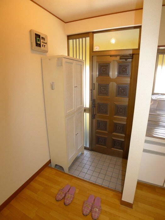 物件内観写真9　(靴箱)