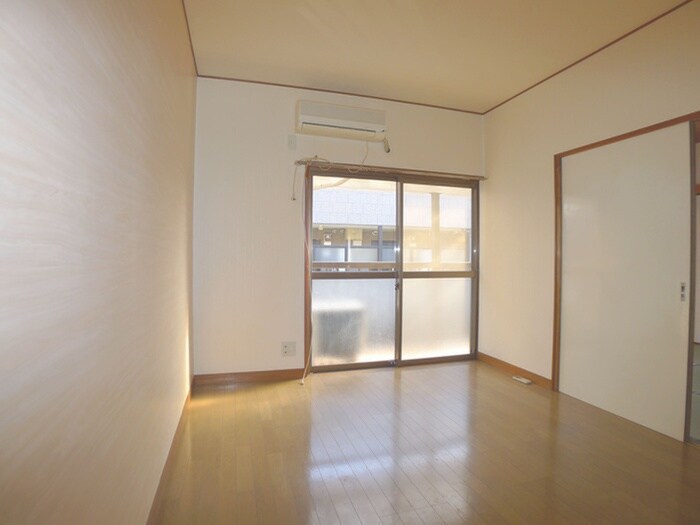 物件内観写真10　(居室)