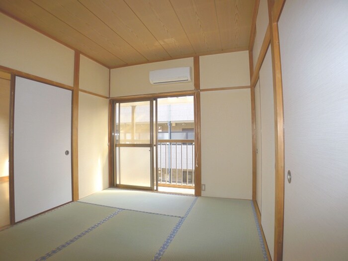 物件内観写真21　(室内からの展望)