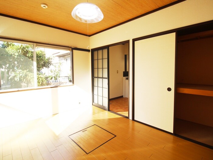 物件内観写真7　(居室)