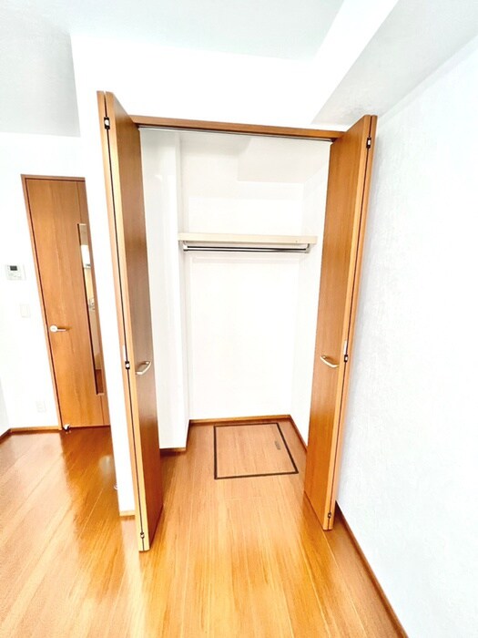 物件内観写真16　(収納)