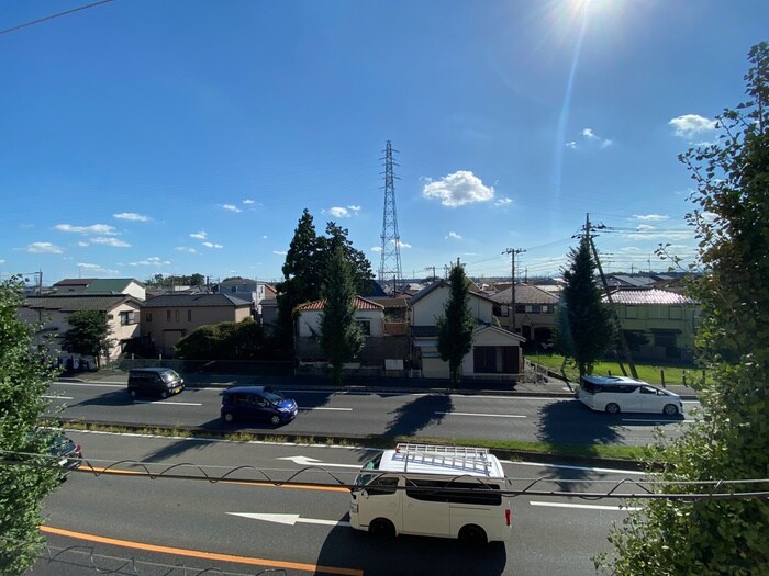 物件内観写真11　(室内からの展望)