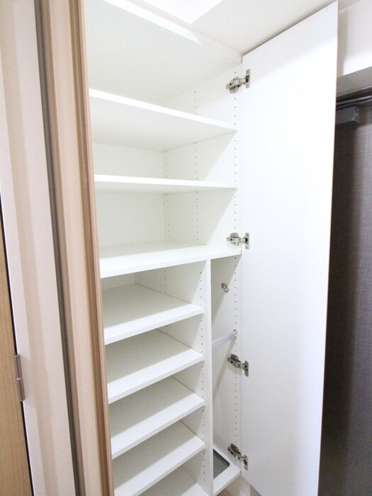 物件内観写真11　(靴箱)