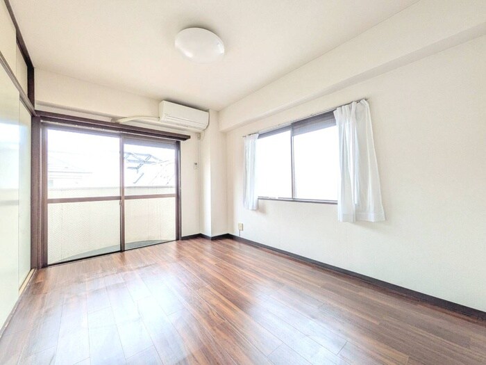 物件内観写真5　(居室)