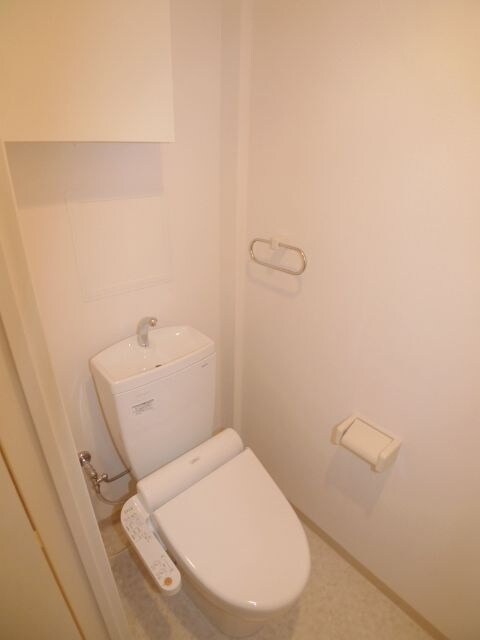 物件内観写真15　(トイレ)