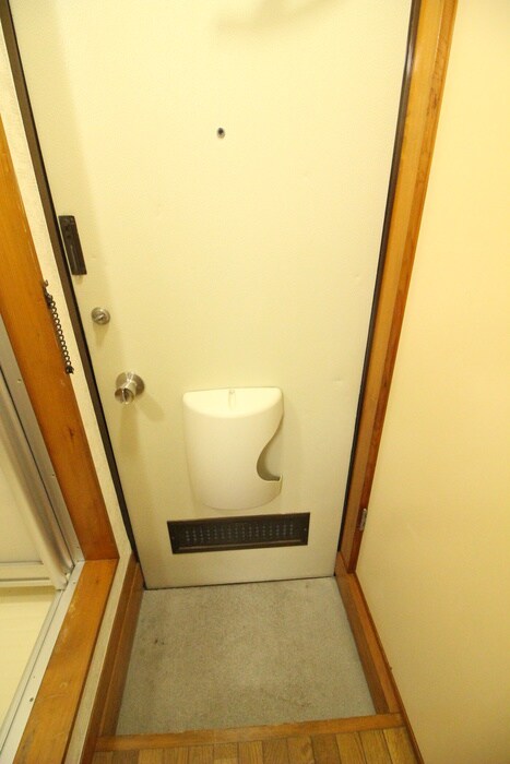 物件内観写真15　(玄関)