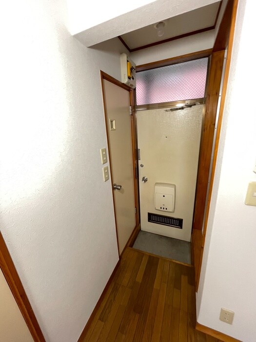 物件内観写真20　(玄関)