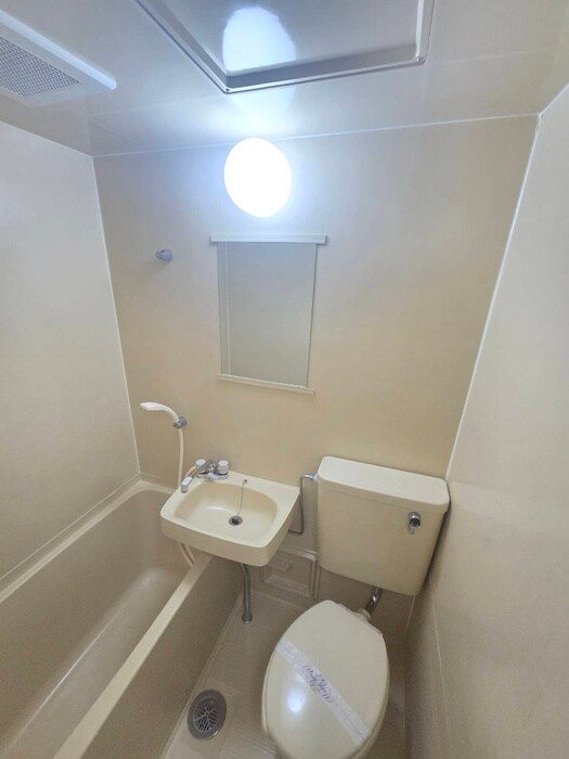 物件内観写真11　(洗面)