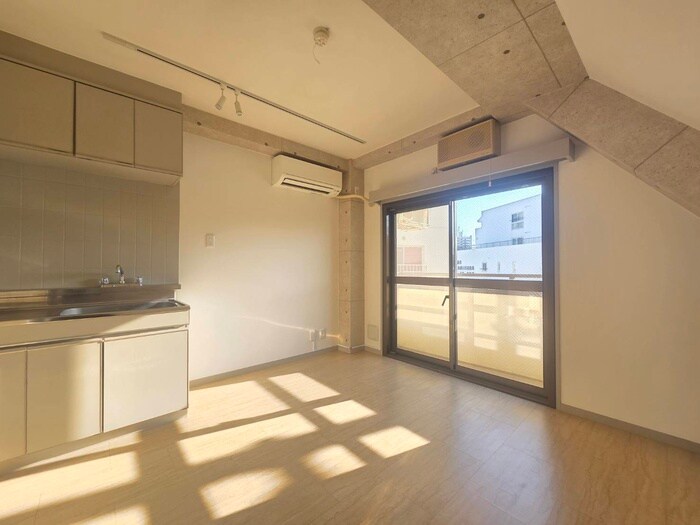 物件内観写真13　(居室)