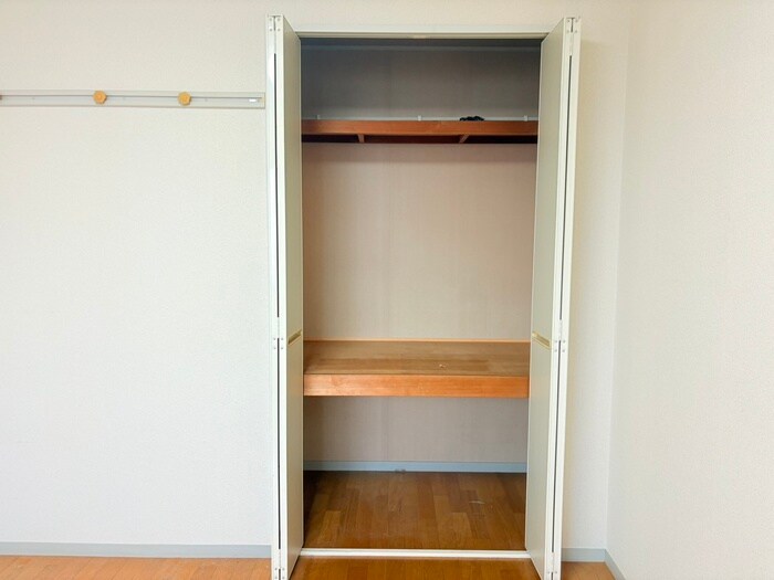 物件内観写真16　(収納)
