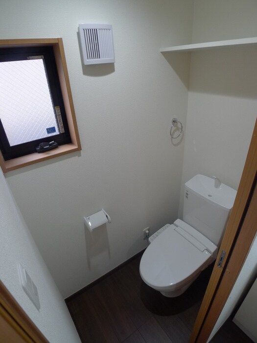 物件内観写真14　(トイレ)