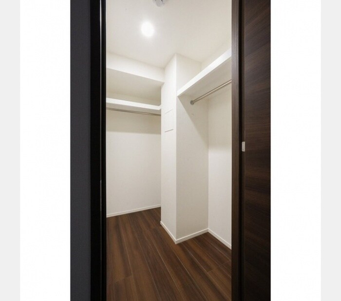 物件内観写真10　(収納)