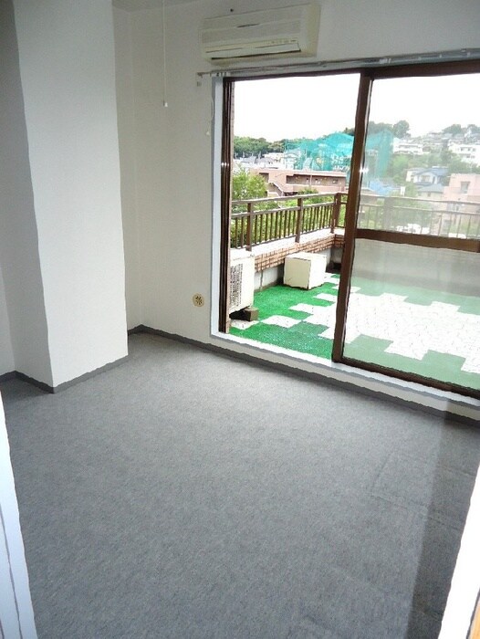 物件内観写真5　(居室)