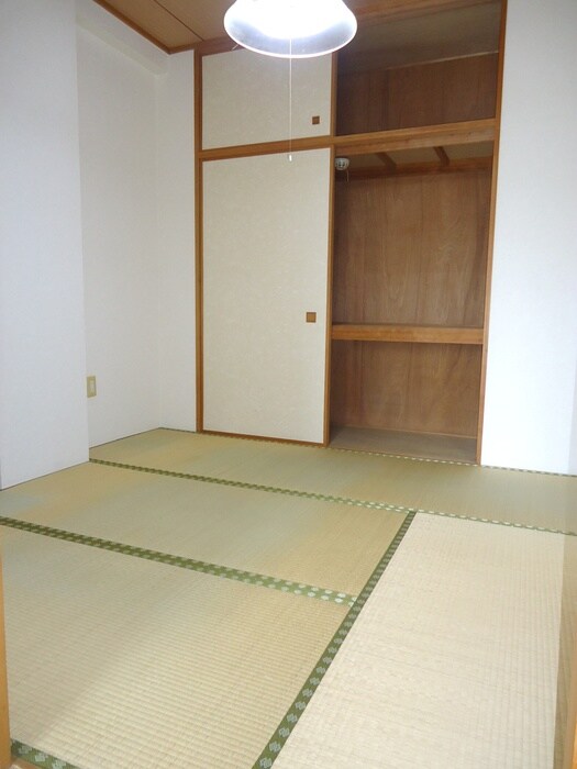 物件内観写真6　(居室)