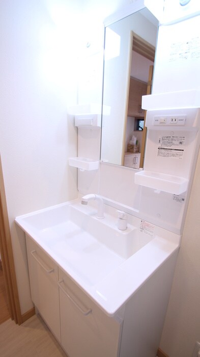 物件内観写真10　(洗面)