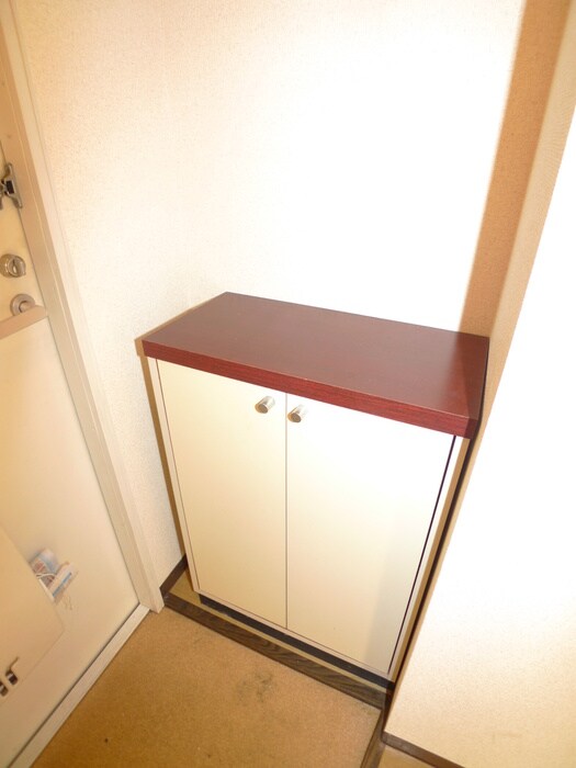 物件内観写真15　(靴箱)