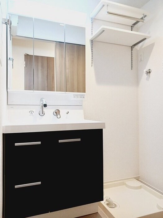 物件内観写真15　(洗濯機置場)