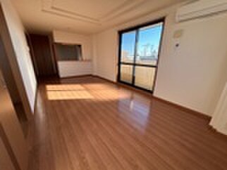 物件内観写真17　(室内からの展望)