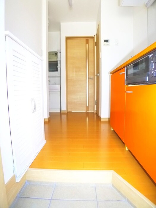 物件内観写真17　(玄関)