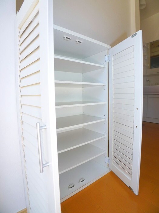 物件内観写真18　(靴箱)