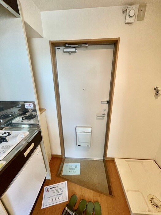 物件内観写真21　(玄関)