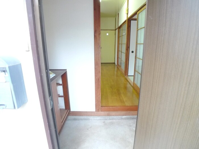 物件内観写真15　(玄関)