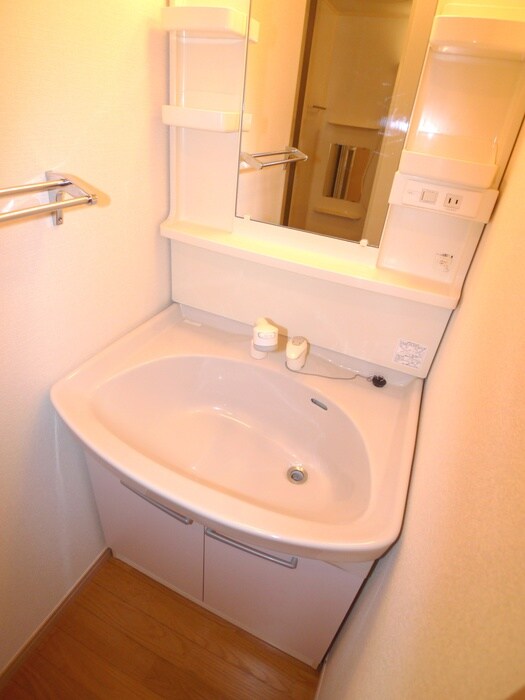 物件内観写真13　(洗面)