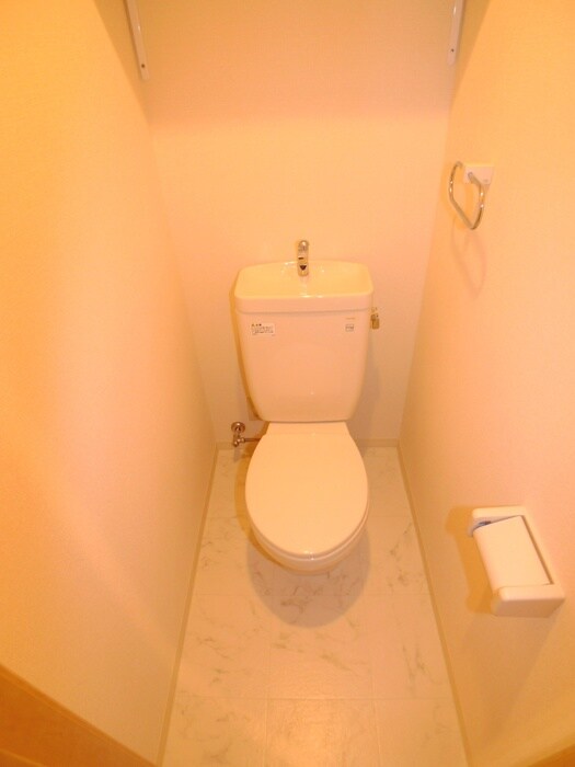 物件内観写真14　(トイレ)