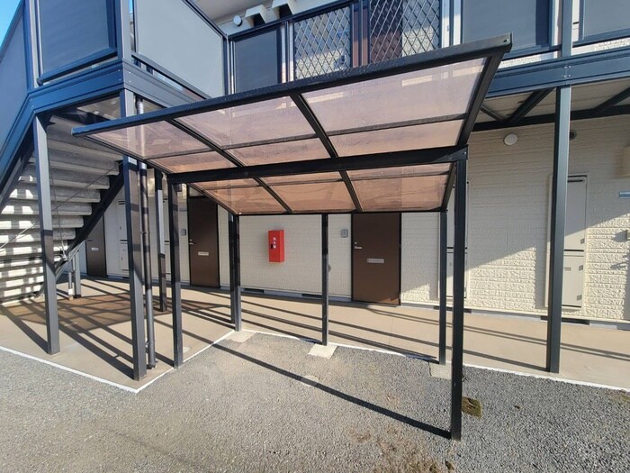 物件外観写真5　(駐輪場)