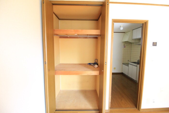 物件内観写真11　(収納)
