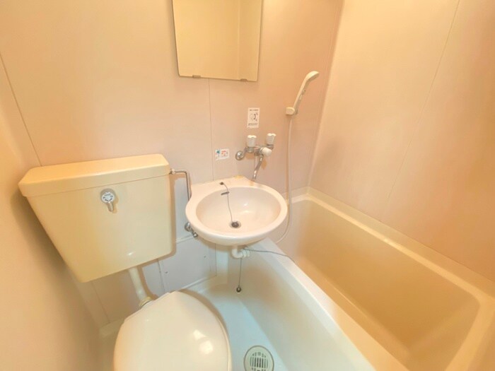 物件内観写真12　(トイレ)