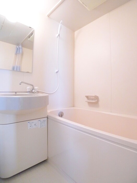 物件内観写真12　(バス／シャワールーム等)