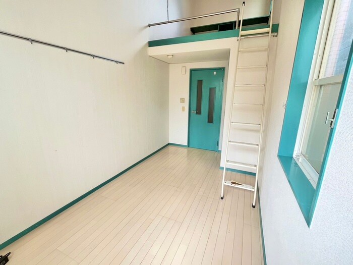 アスコット西国立の居室