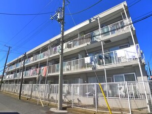 アコール新松戸外観写真