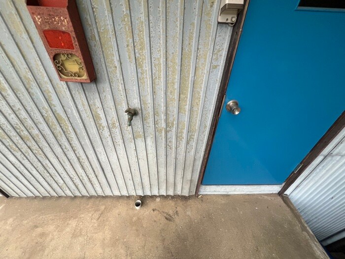 物件内観写真7　(洗濯機置場)