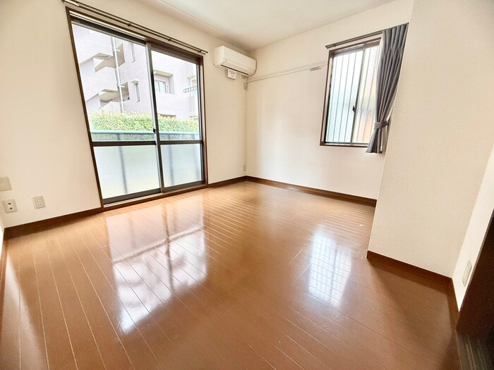 物件内観写真7　(居室)