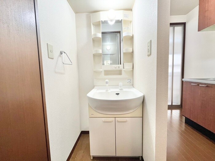 物件内観写真12　(洗面)