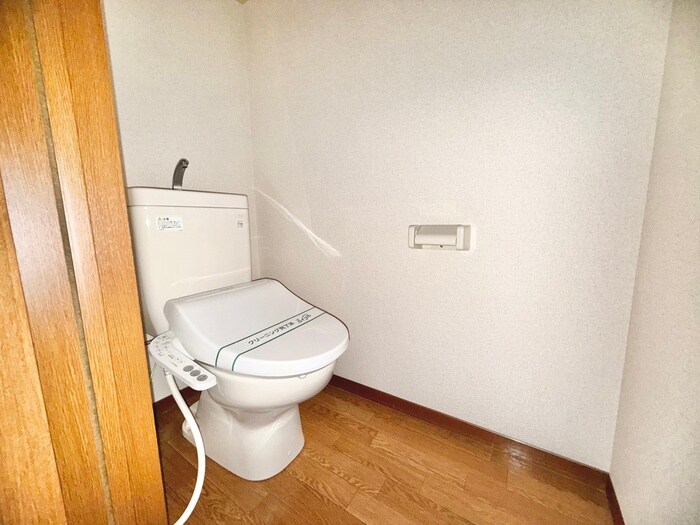 物件内観写真14　(トイレ)