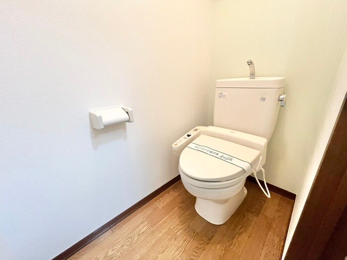 物件内観写真14　(トイレ)