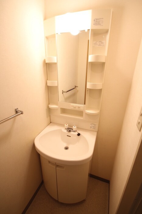 物件内観写真13　(洗面)