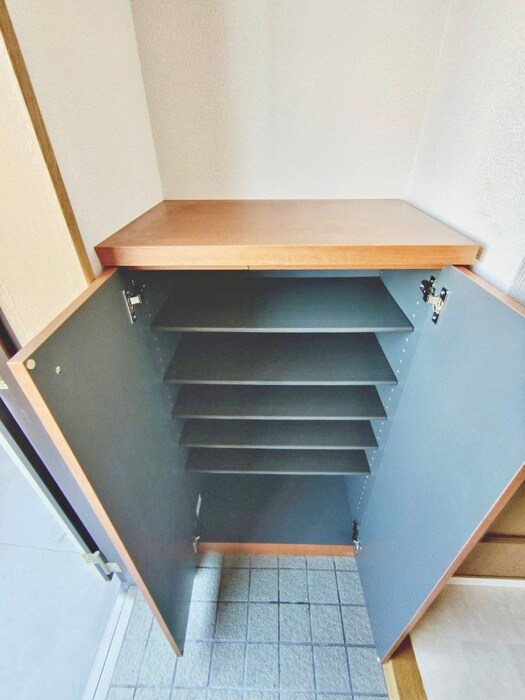 物件内観写真15　(靴箱)
